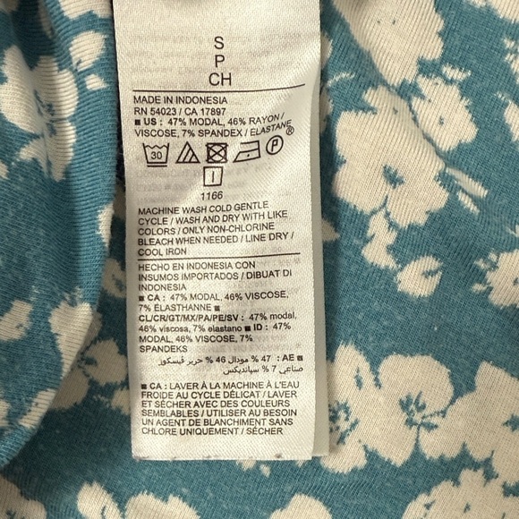 Old Navy Teal and White Floral Pjs Set - Picture 4 of 4